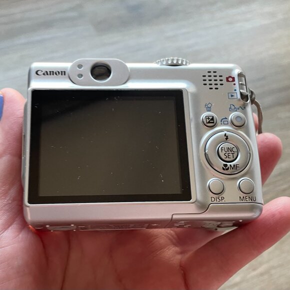 Canon PowerShot A570 IS Ai AF Digital Camera $30 - Picture 9 of 13